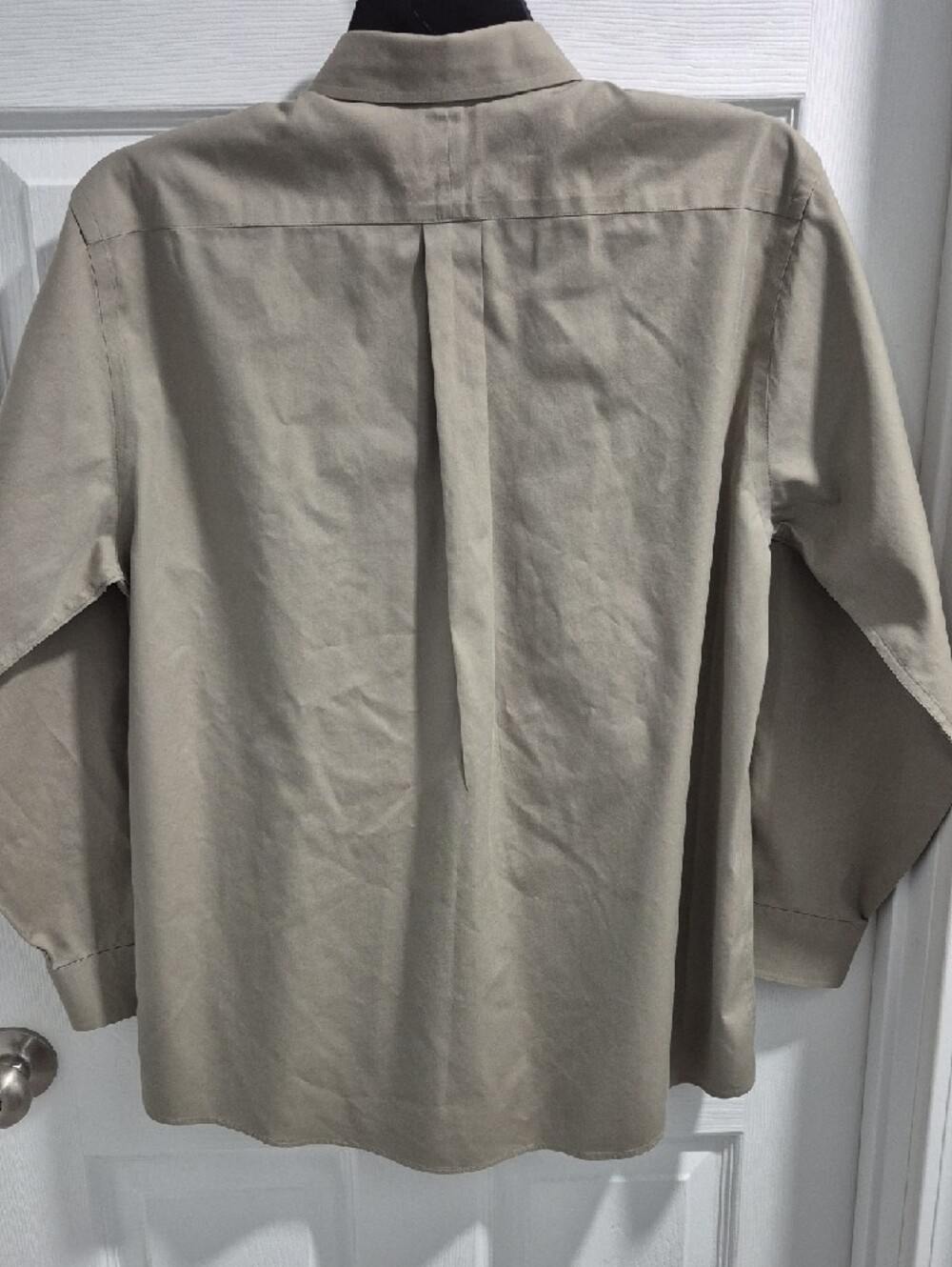 L.L. Bean Long-Sleeve Button-Down Shirt in Light Green - Picture 2 of 4